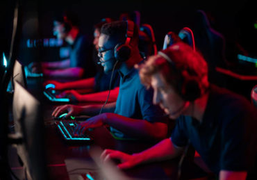 Les jeux vidéo ont évolué pour devenir un moyen de divertissement populaire à travers le monde. De plus en plus
