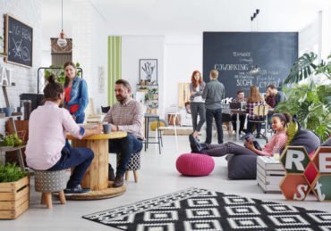 Pour les entreprises à Paris, recourir à une Animation Réseaux Sociaux Paris professionnelle garantit que chaque