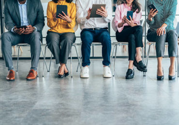 Les campagnes Google Ads Lyon permettent d’atteindre des audiences locales qualifiées qui recherchent