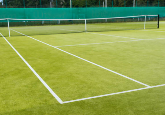 construction court de tennis en gazon synthétique à Angers